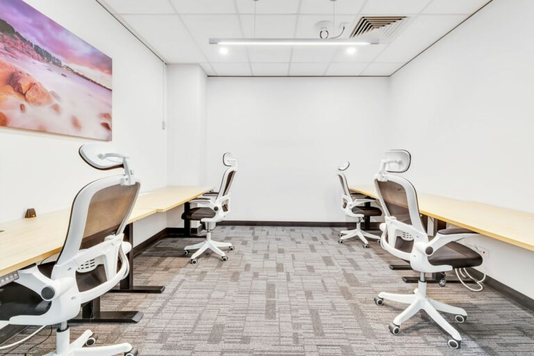private office Spot Co-working ba69 large
