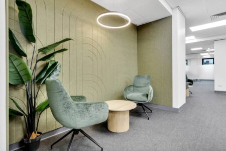 green-chairs-Spot-Coworking-l