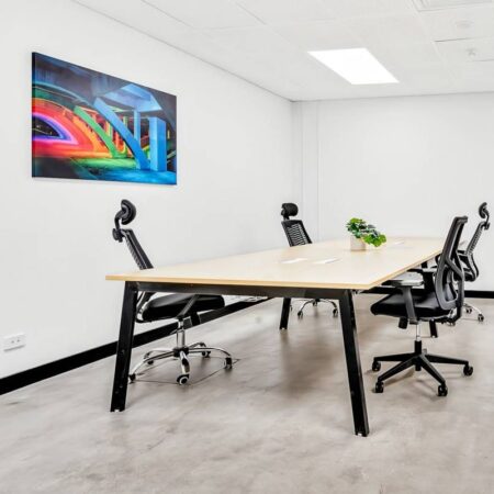 hot-desks-sq